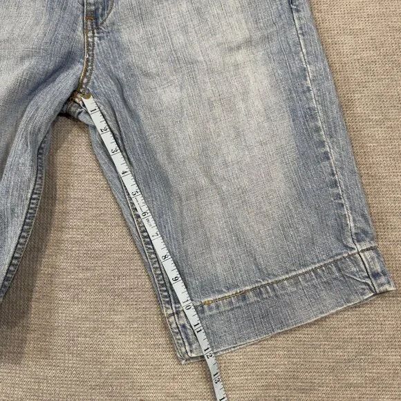 Levi Strauss Signature Denim Bermuda Shorts Womens 10 Low Rise Blue Stretch - Picture 12 of 14